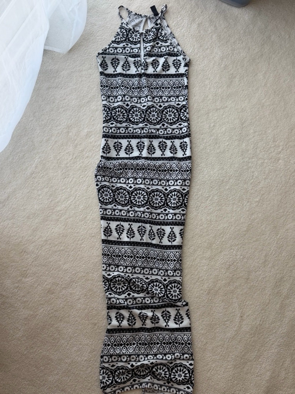 BNWOT Windsor Black and White Patterned  T-Strips Cut Out Maxi Dress